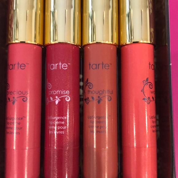 SOLD OUT !✔️out other color combo avail.Lip Cremes NWOT 4 pc. Lip Color Gift Set - Picture 2 of 2